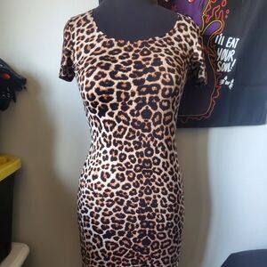LEOPARD PRINT MAXI KNIT DRESS